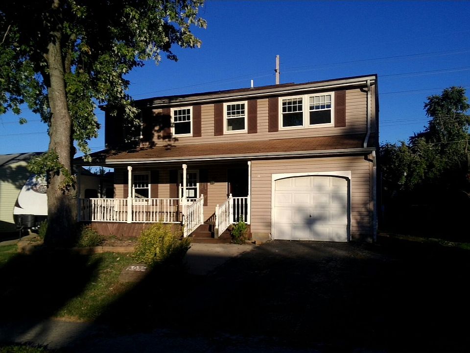 1st image of 2092 Jade St