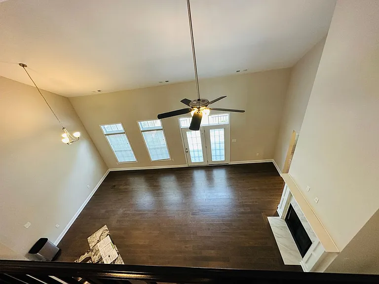 4922 Briar Rock Ln — Photo 10