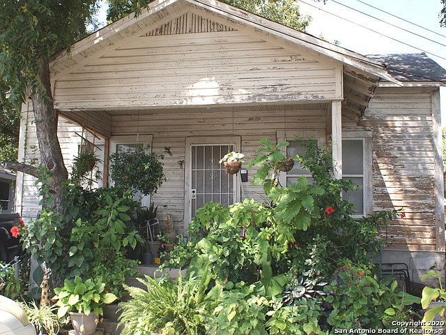 1st image of 1231 E Crockett St
