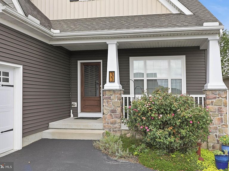 Listing photo 4