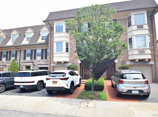 13-19 Michael Court #160 U, Bayside, NY 11360