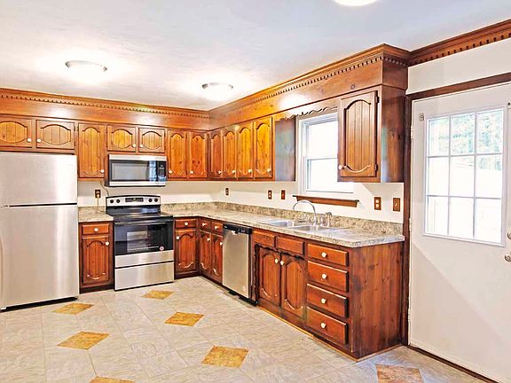 2nd image of 5697 Rivermill Cir