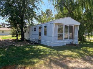 102 S Walnut Ave, Walnut, KS 66780