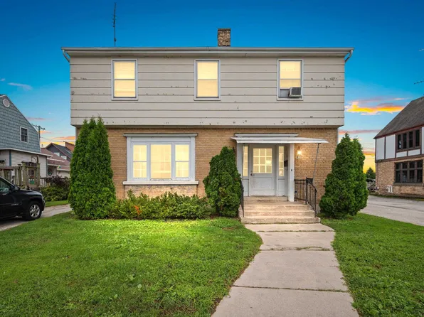 800 4th St, Algoma, WI 54201