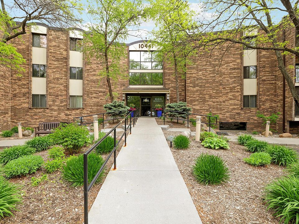1st image of 10441 Greenbrier Rd APT 311