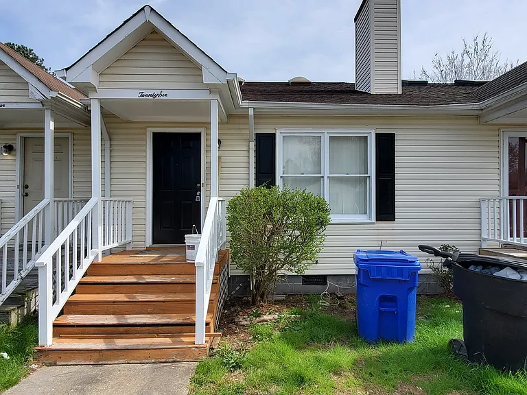 26 Cooper Dr — Photo 1