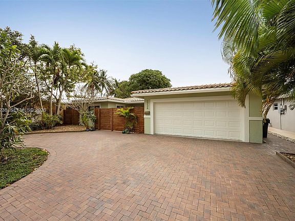 3rd image of 1734 W Las Olas Blvd