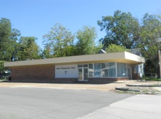 2431 Main St, Parsons, KS 67357