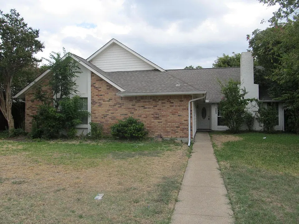 1205 Green Meadow Dr