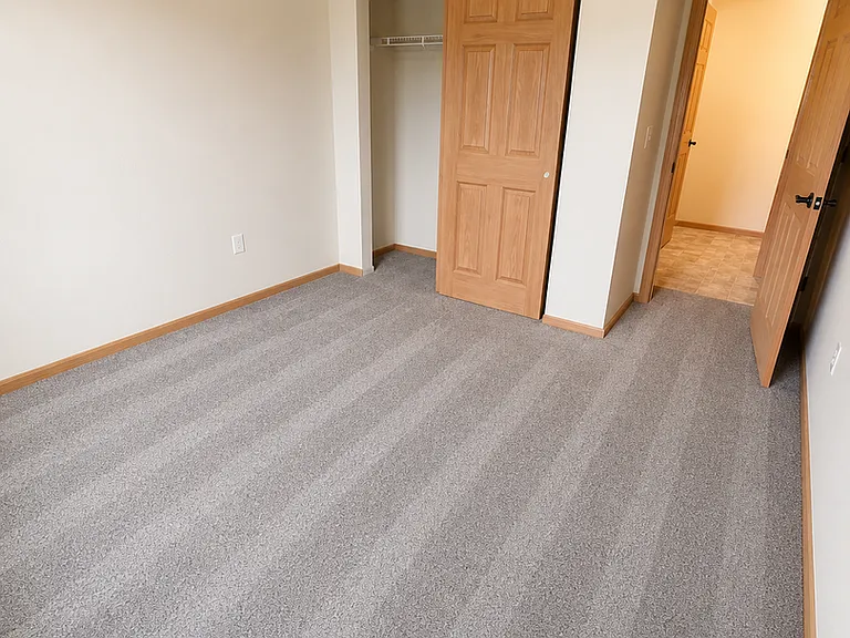 Berry Pointe Luxury Apartments — Photo 38