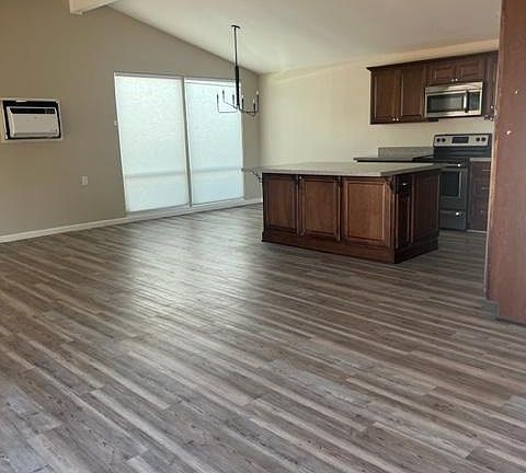 4th image of 8107 Hudson Dr