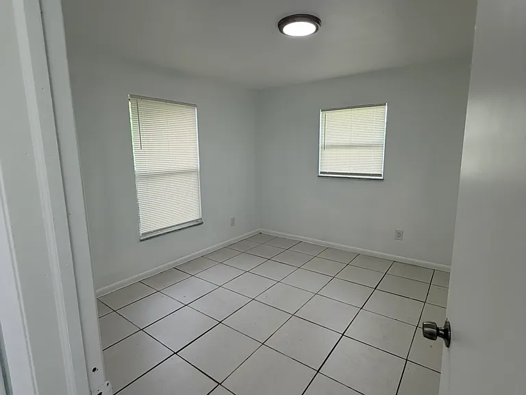 5546 7th Ave #5549 — Photo 1