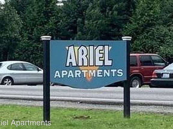 2nd image of 526 Orchard Pl APT 2