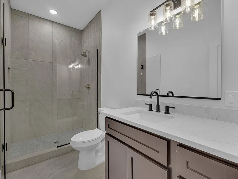 1519 Golden Hill Ter — Photo 37