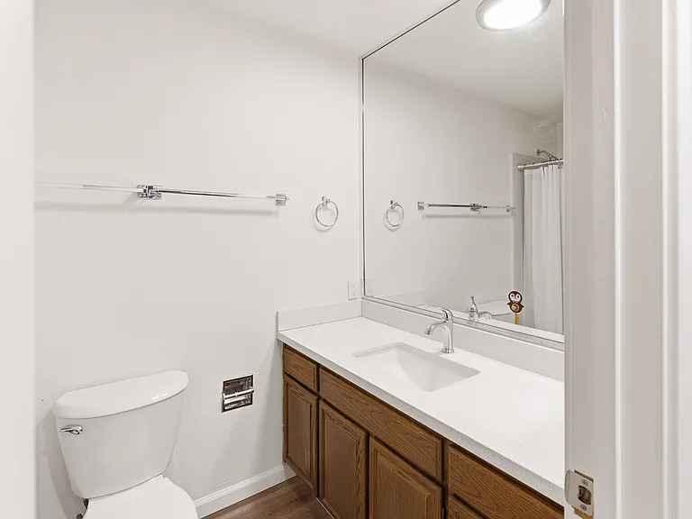 58 E Poplar Ave #5 — Photo 15