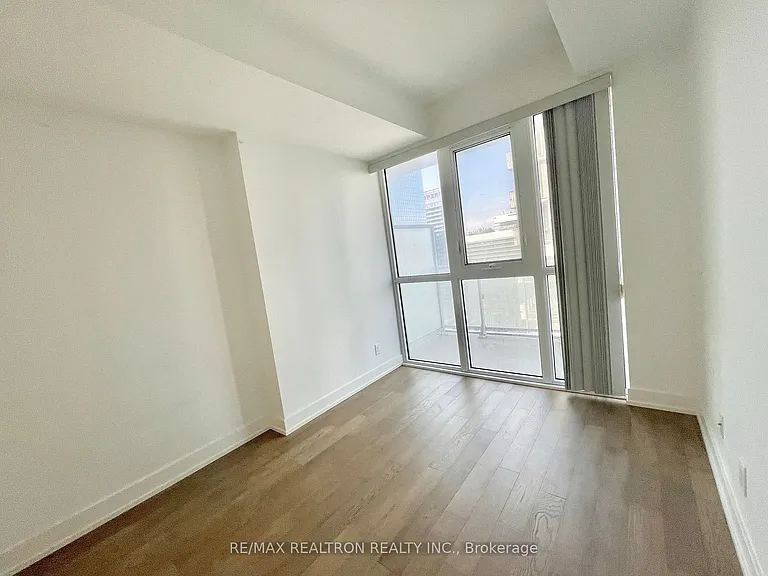 7 Grenville St #2601 — Photo 14