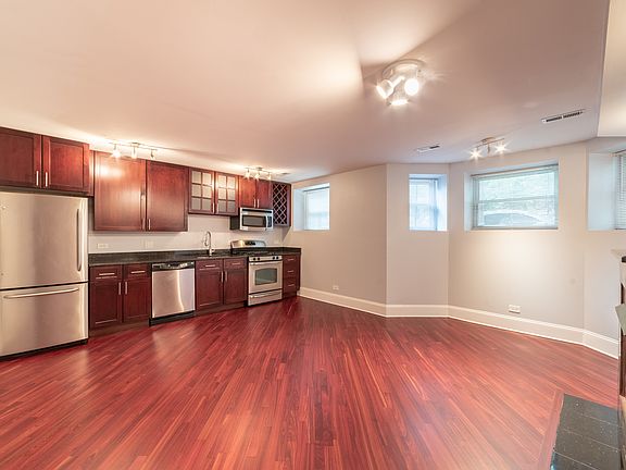 2nd image of 4706 N Winthrop Ave APT B