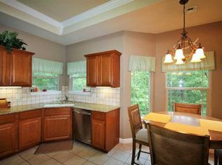 15 Greta Ln, Bella Vista, AR 72715