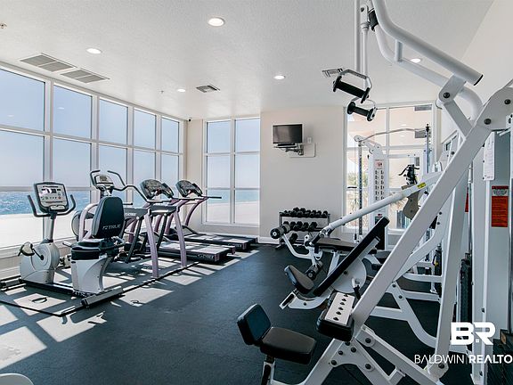 4th image of 921 W Beach Blvd Unit 603