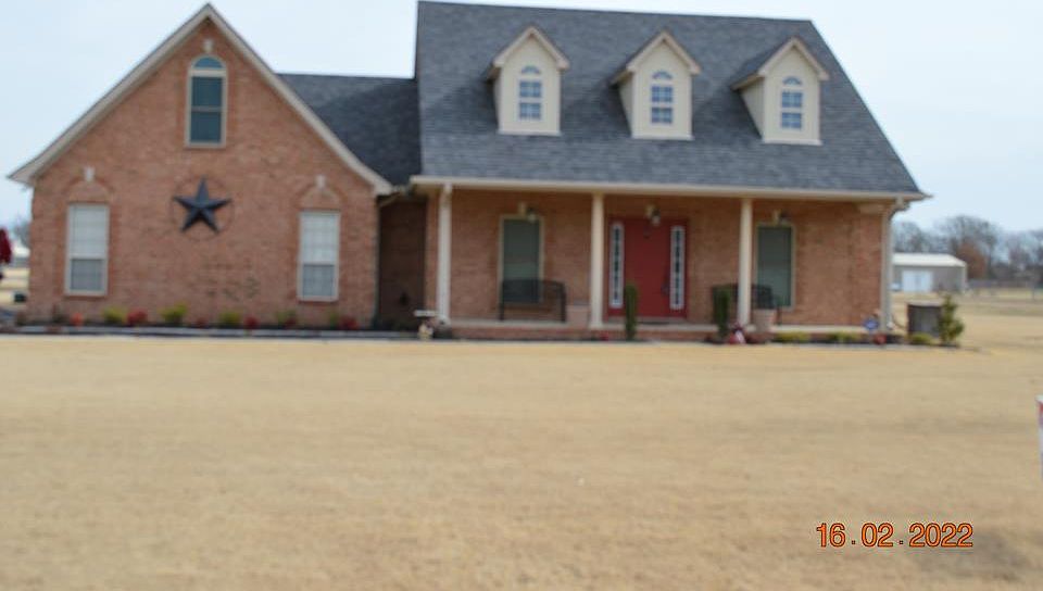1st image of 106 Miller Dr