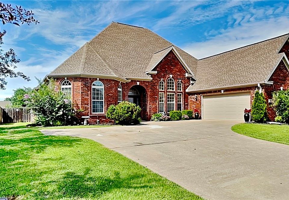 1st image of 6115 W Laurel Hill Ln