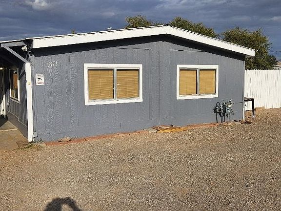 3rd image of 1871 Artesia Drive