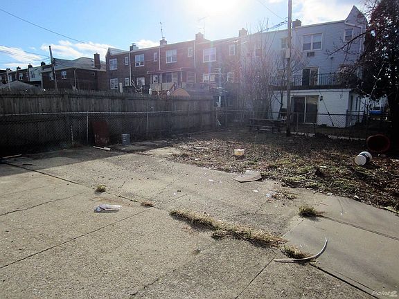 2nd image of 203 Huntington Ave