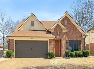 1328 Carlton Ridge Dr, Cordova, TN 38016