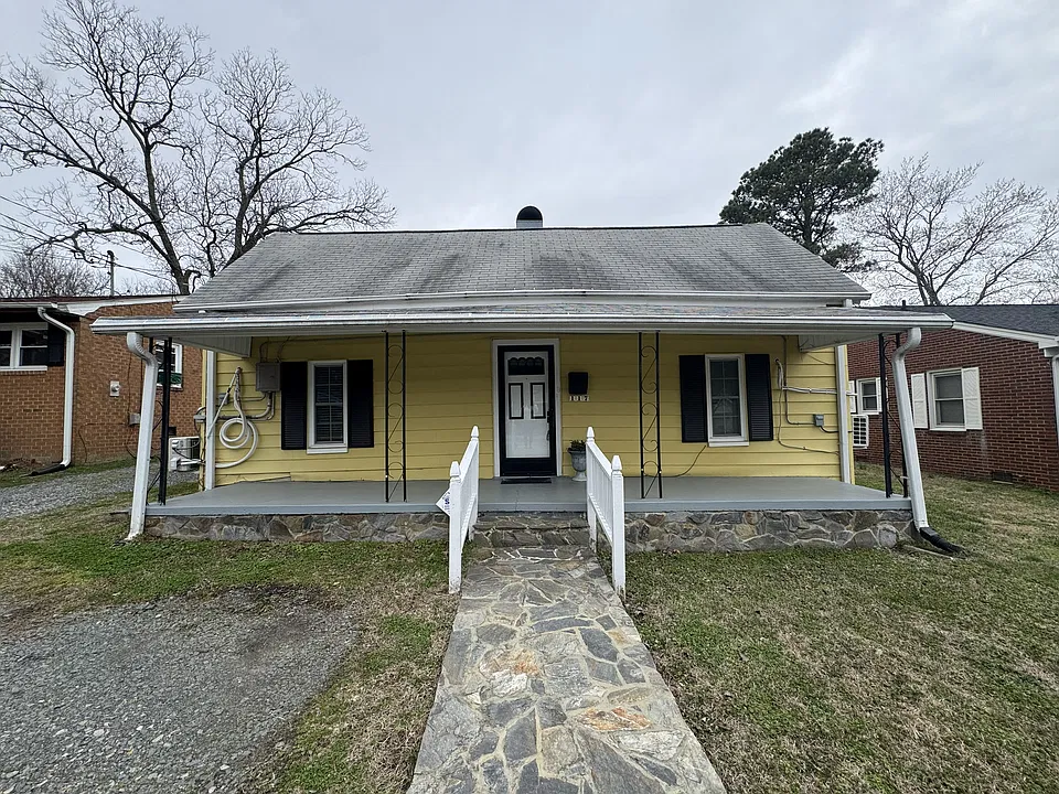 117 Railroad Ave