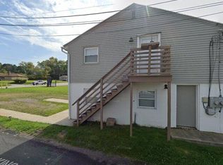 1122 Pittsburgh Rd #B, Valencia, PA 16059