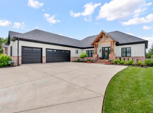 5204 Spring Mist Ct, Prospect, KY 40059
