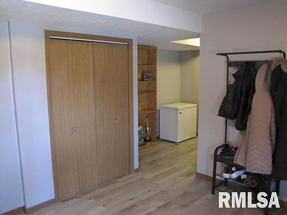 4th image of 504 21st Ave