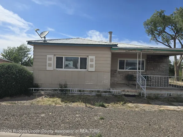 402 Aspen St, Carrizozo, NM 88301