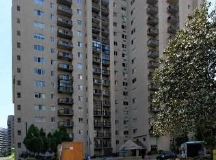 1211 S Eads St APT 101, Arlington, VA 22202