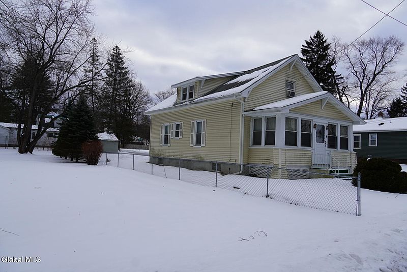 2nd image of 35 Cole Avenue