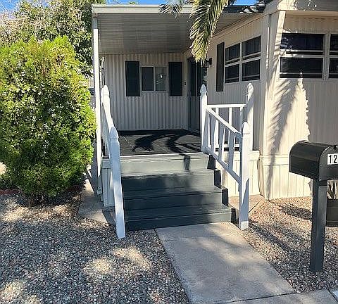 2nd image of 3601 E Wyoming Ave Space 124