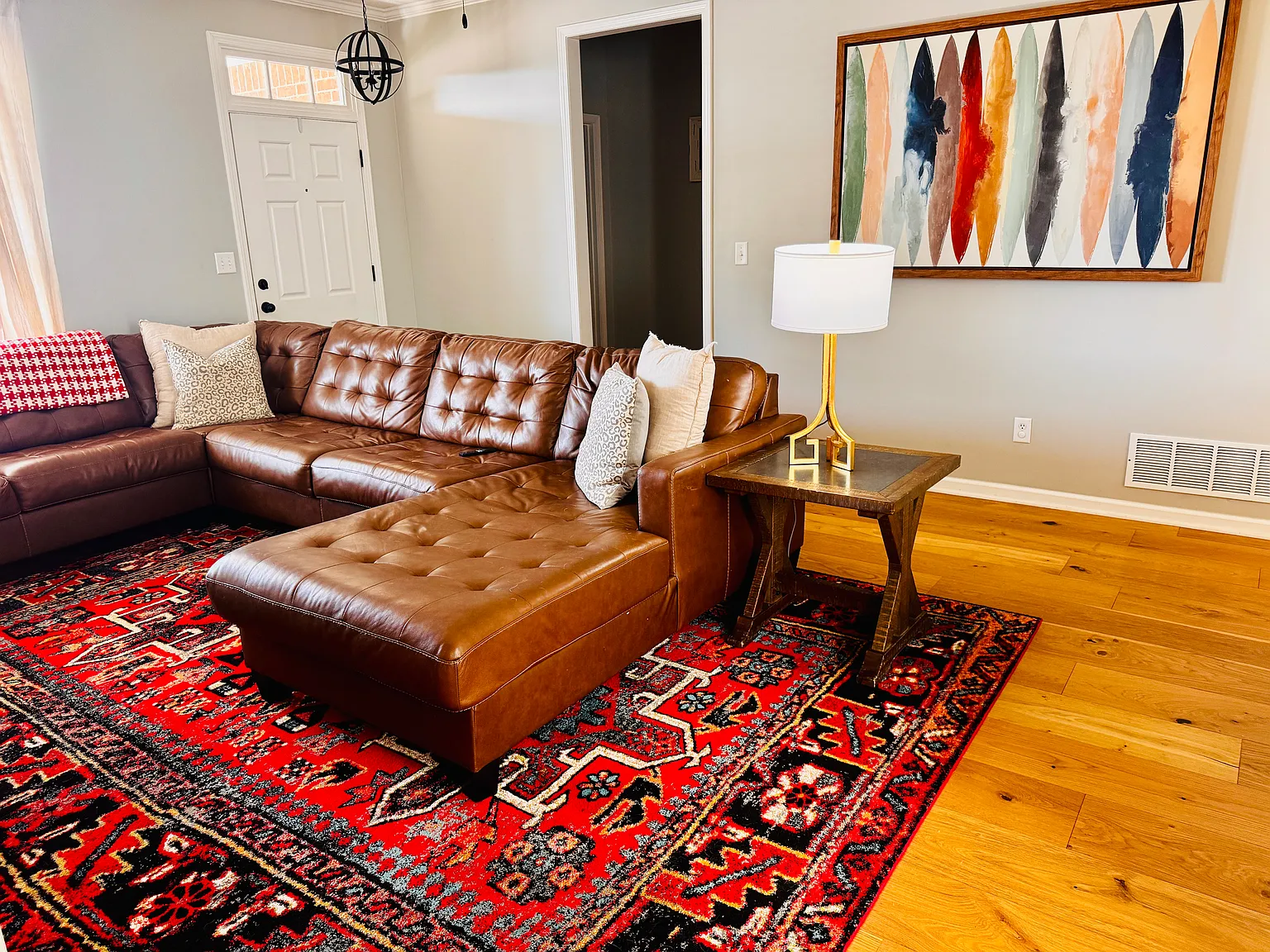 3 bed, 2000 sqft, $2,350 — Photo 4