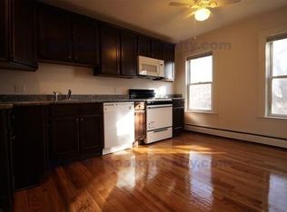 5 Lawrence Pl #JL1, Brighton, MA 02135