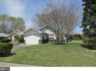 21 Pine Ave, Hammonton, NJ 08037