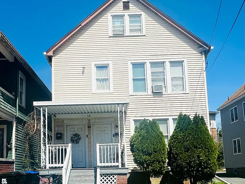 18 Taylor Ave #3