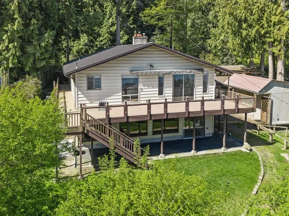 3817 Bells Beach Road, Langley, WA 98260