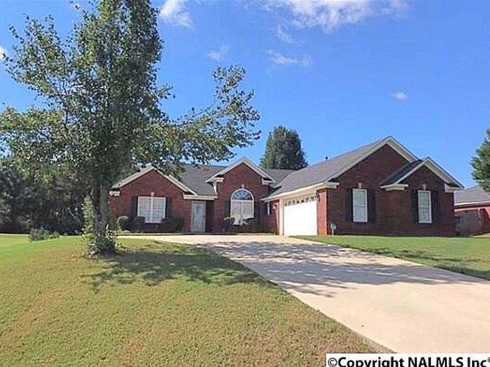 1st image of 120 Monrovia Cove Ln