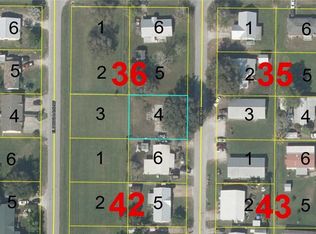 212 10th St NW, Moore Haven, FL 33471