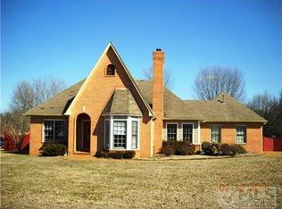 2414 Colfax Dr, Murfreesboro, TN 37129