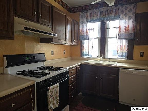 5th image of 220 N Scofield St