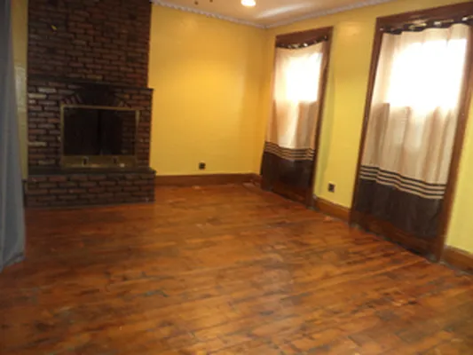 Rented by RES New York | media 6