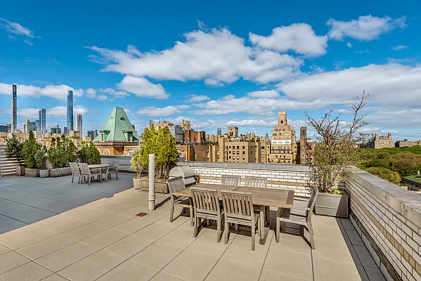 Sold by Corcoran | media 8