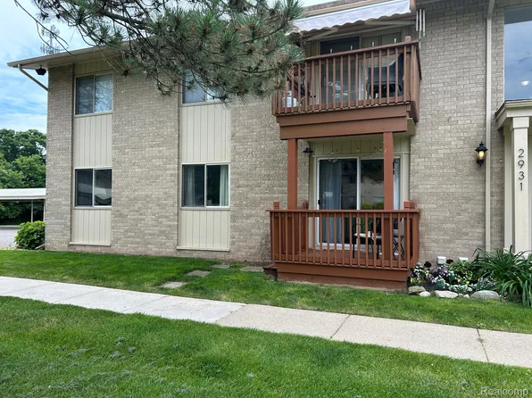 2931 Seymour Lake Rd Unit 1, Oxford, MI 48371