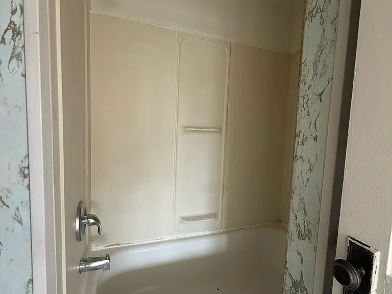 113 S 5th St #3 — Photo 12