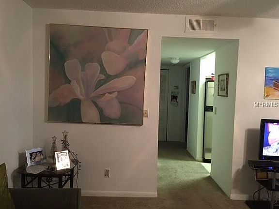 5th image of 11562 Westwood Blvd APT 923